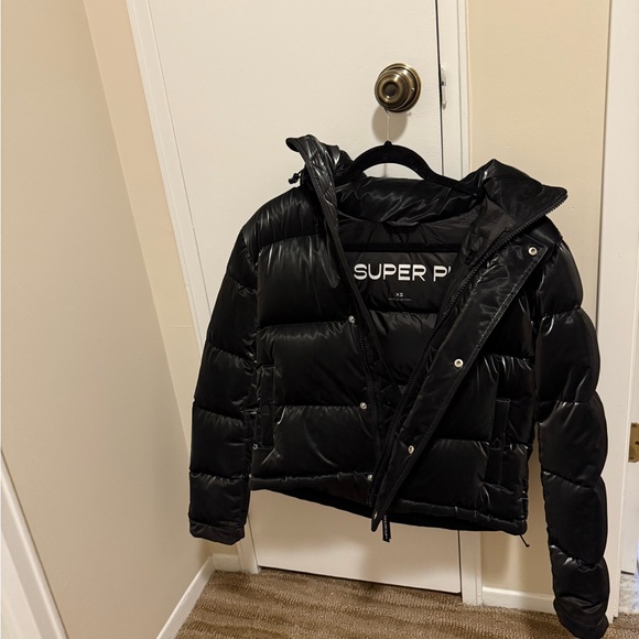 Aritzia Glossy Black Puffer Jacket - Picture 5 of 7